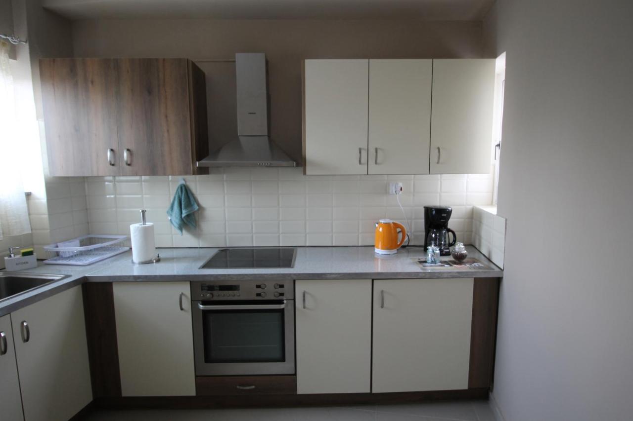 Christa'S Home Near Ath Airport Markopoulo Mesogaias ภายนอก รูปภาพ